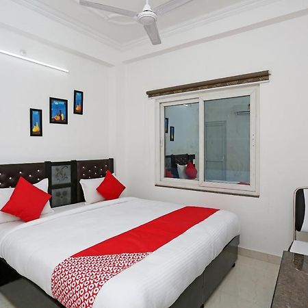 Oyo 11306 Ss Hotel Горакхпур Экстерьер фото