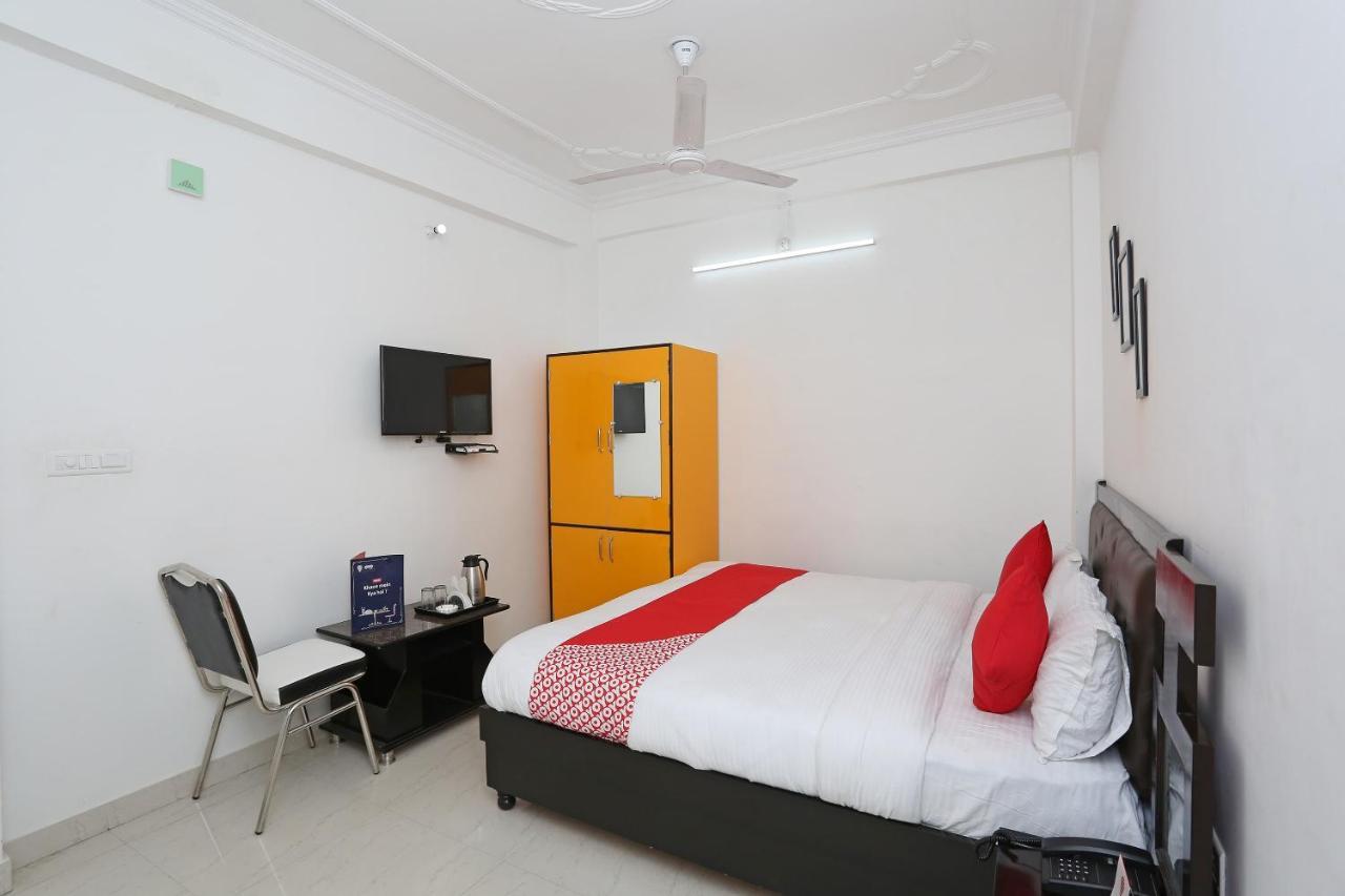 Oyo 11306 Ss Hotel Горакхпур Экстерьер фото